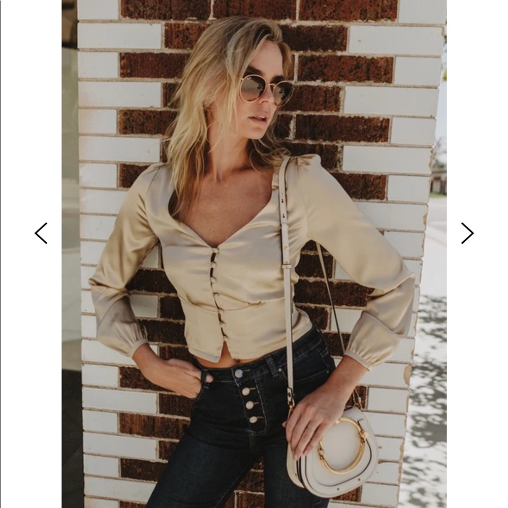 Amaryllis Silky Crop Blouse